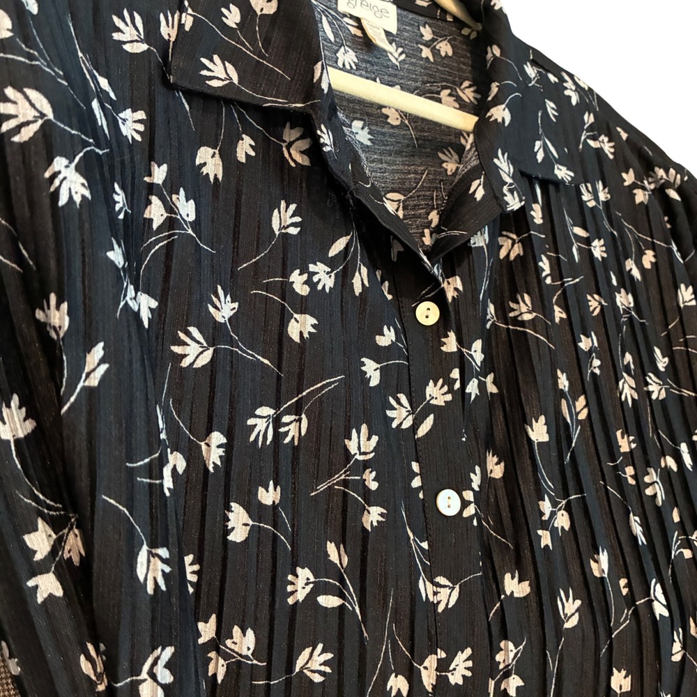 Greige Black Flouncy Pleated Button Down Ditsy Floral Shirt Womens M Career